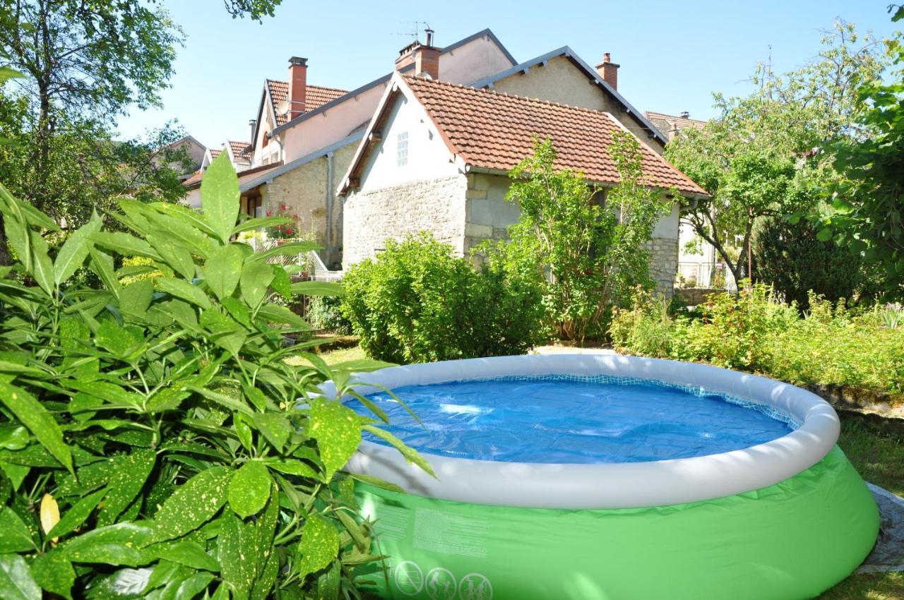 Maison Confortable Ornans + Jardin Exterior photo